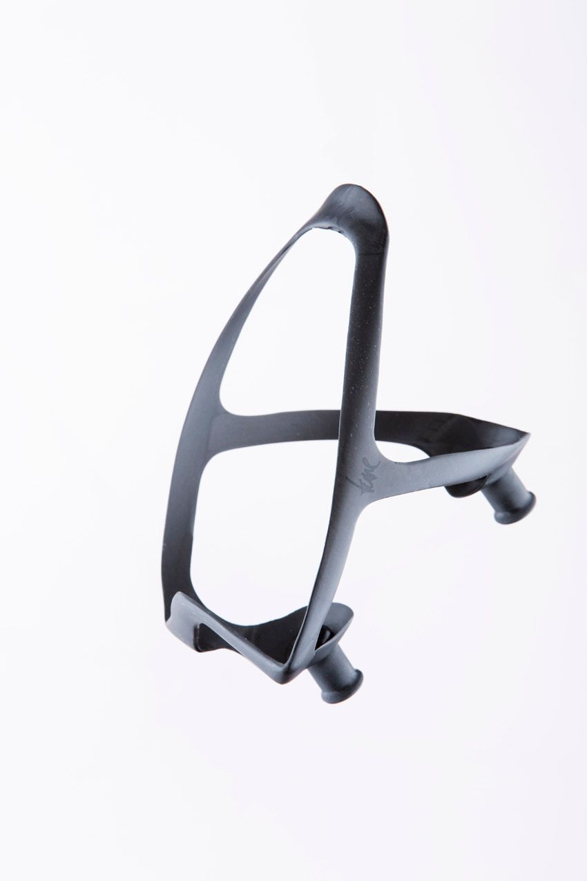 Tune Wasserträger 2.0 – Flaschenhalter Set, incl. Flasche 0,75L